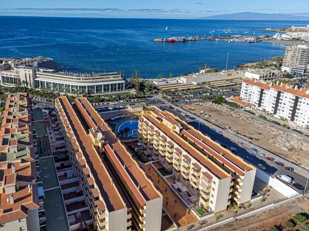 Apartamento Luminoso y bonito apartamento con piscina en frente del mar Los Cristianos  Exterior foto